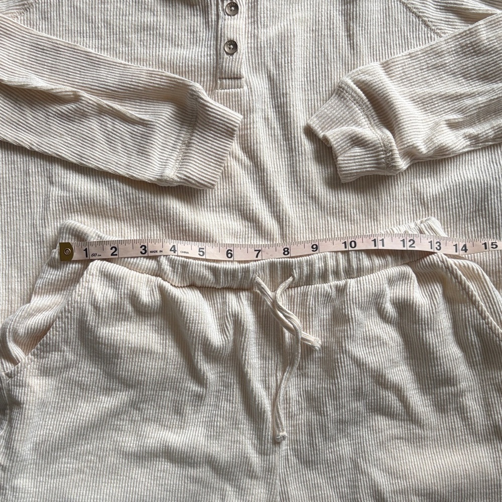 Roxy Two-Piece Lounge Set - image 4